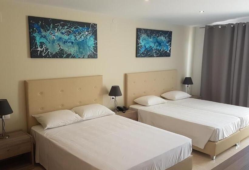 Отель Prassino Nissi