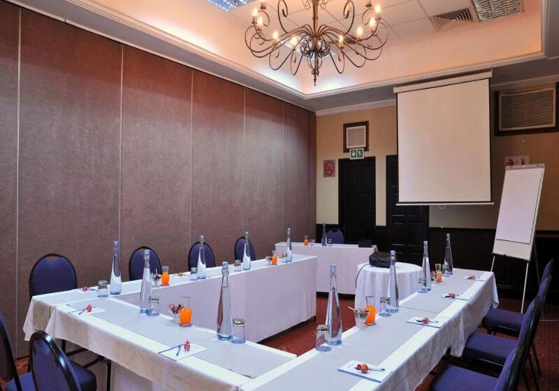 Premier Hotel The Richards