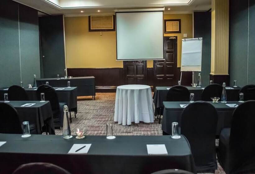 Premier Hotel The Richards