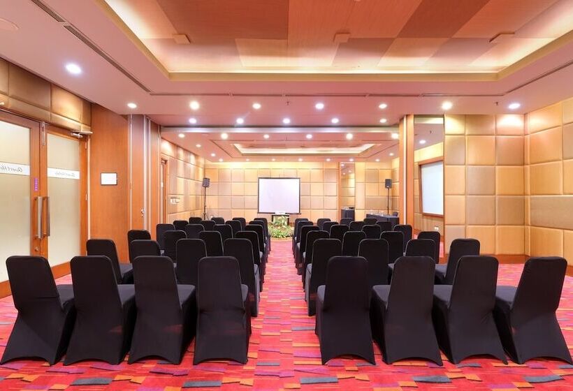 Quest Hotel Simpang Lima   Semarang By Aston