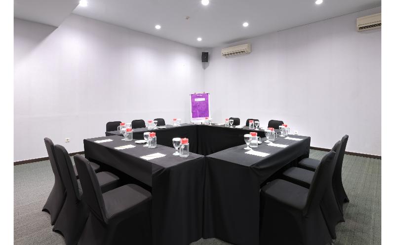 Quest Hotel Simpang Lima   Semarang By Aston