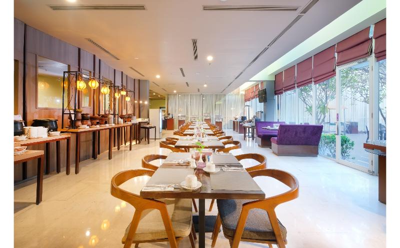 Quest Hotel Simpang Lima   Semarang By Aston