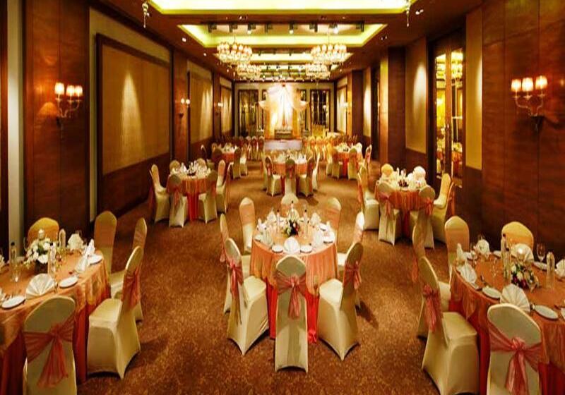 Radisson Blu Hotel New Delhi Paschim Vihar