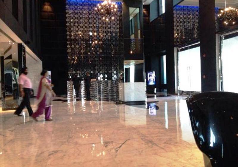 Radisson Blu Hotel New Delhi Paschim Vihar