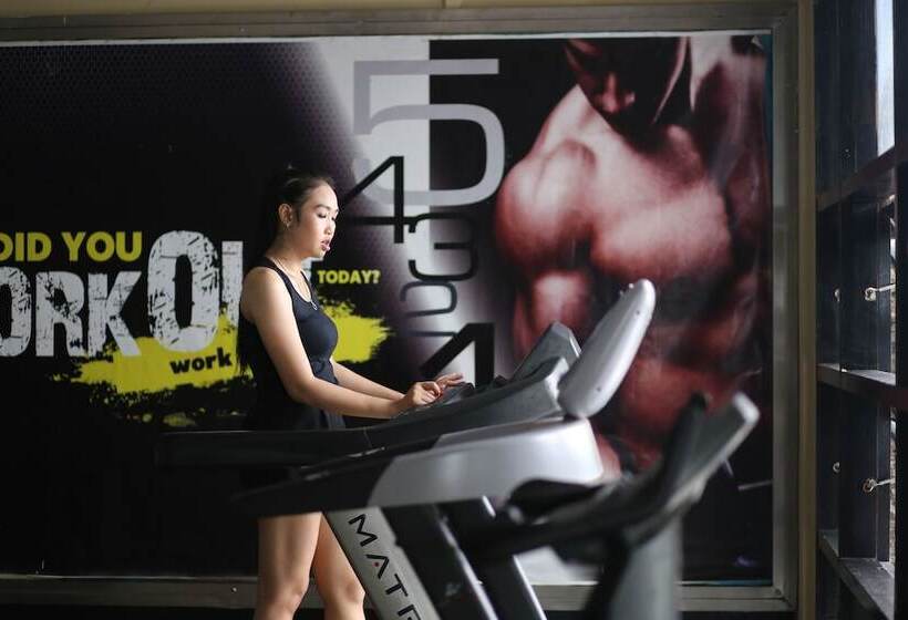 בית מלון כפרי Santika Pontianak