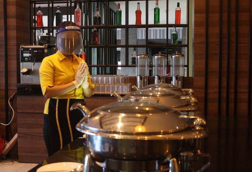 ホテル Swissbelinn Baloi Batam