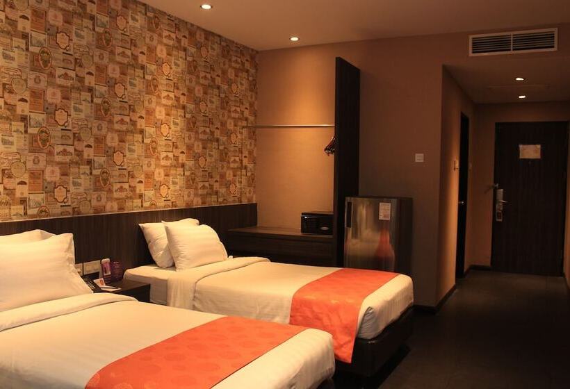 Отель Swissbelinn Medan