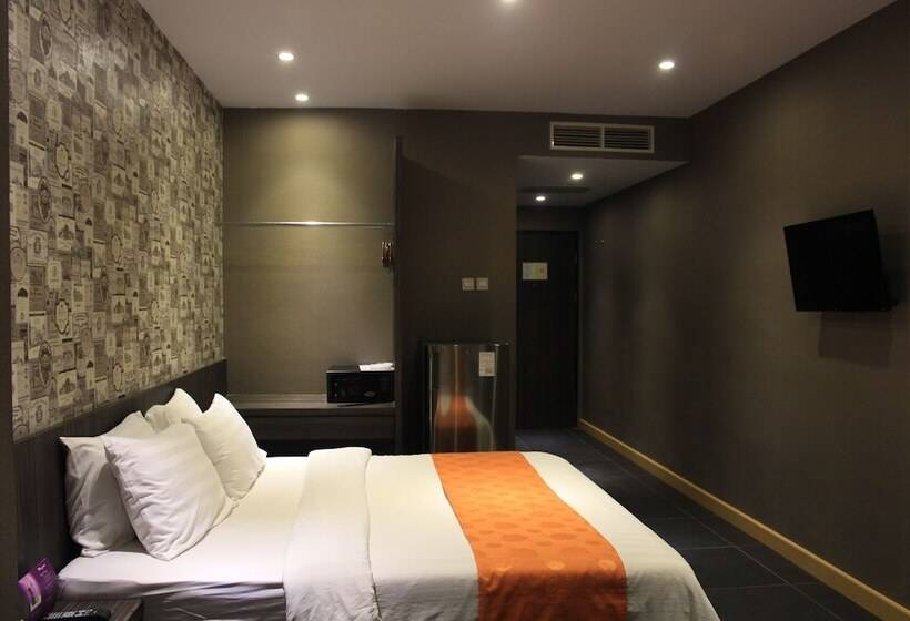 Отель Swissbelinn Medan
