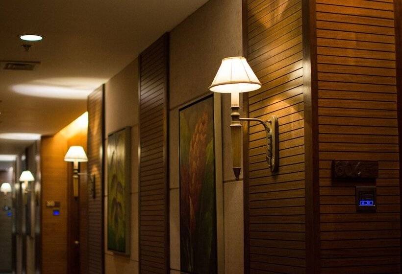 هتل The Cocoon Boutique