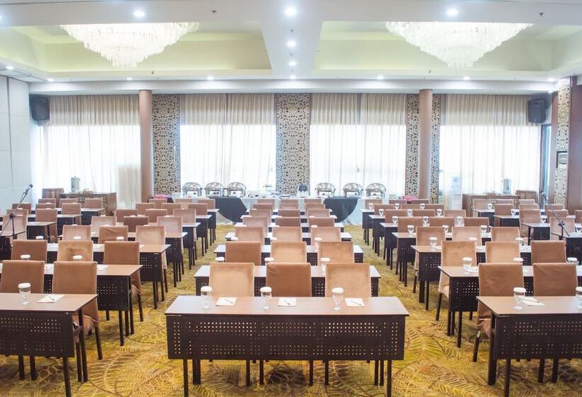 هتل The Cocoon Boutique