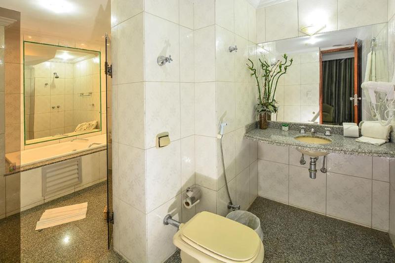 Umuarama Plaza Hotel By Castelo Itaipava