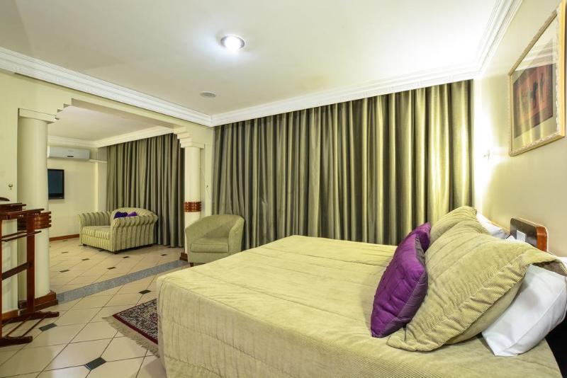 Umuarama Plaza Hotel By Castelo Itaipava