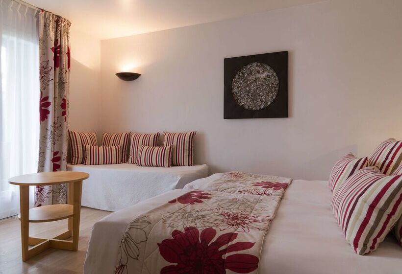 בית מלון כפרי Val Baussenc, The Originals Relais