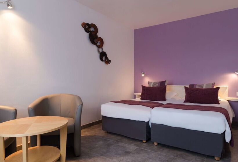 בית מלון כפרי Val Baussenc, The Originals Relais