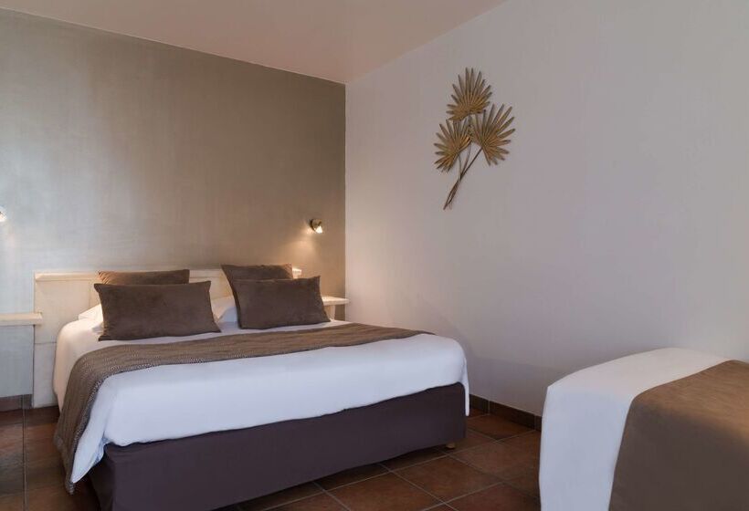 فندق Val Baussenc, The Originals Relais