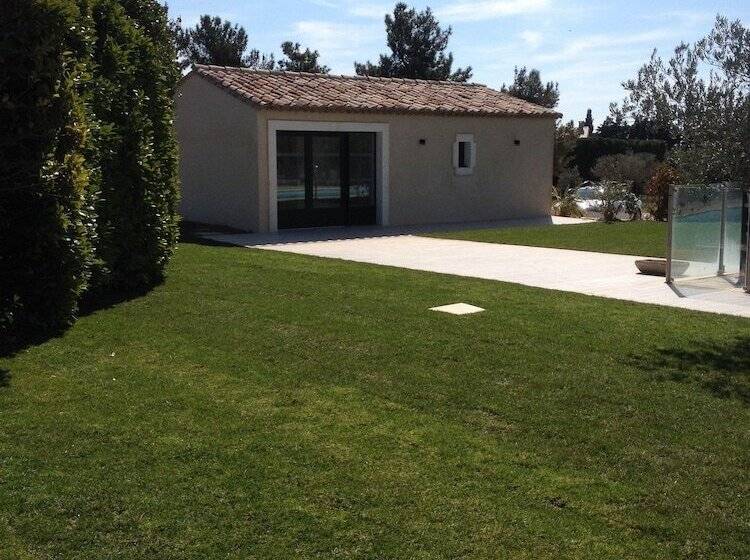 בית מלון כפרי Val Baussenc, The Originals Relais