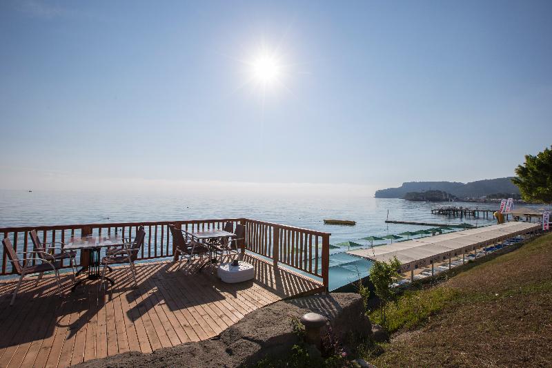 Отель Valeri Beach