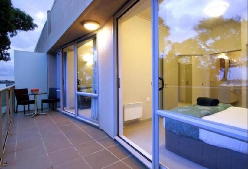 فندق VR Takapuna