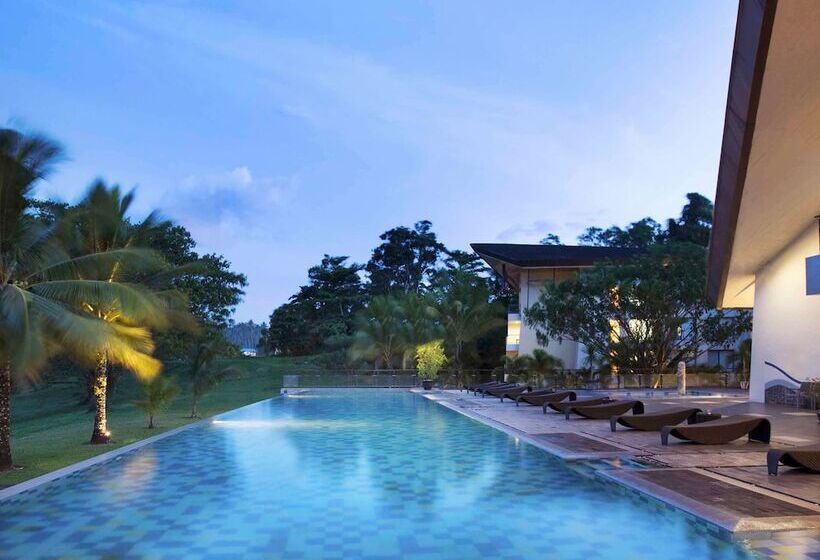 Novotel Manado Golf Resort & Convention Center