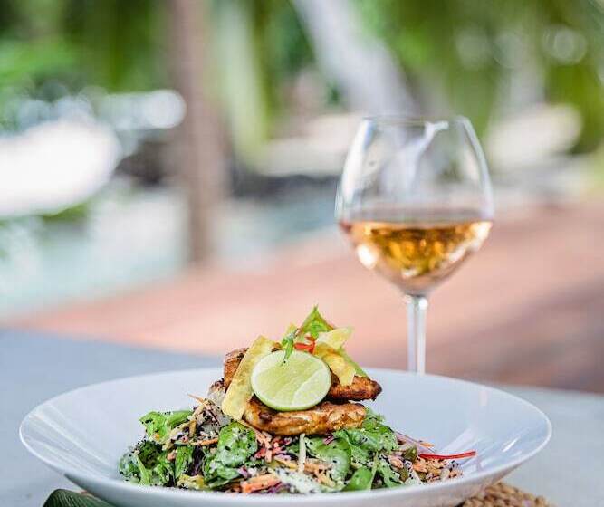 استراحتگاه Turtle Bay Lodge