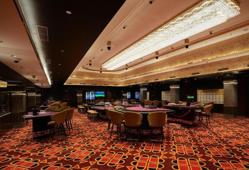 אתר נופש Sterling Gangtok Orange Village