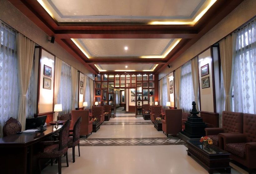 אתר נופש Sterling Gangtok Orange Village