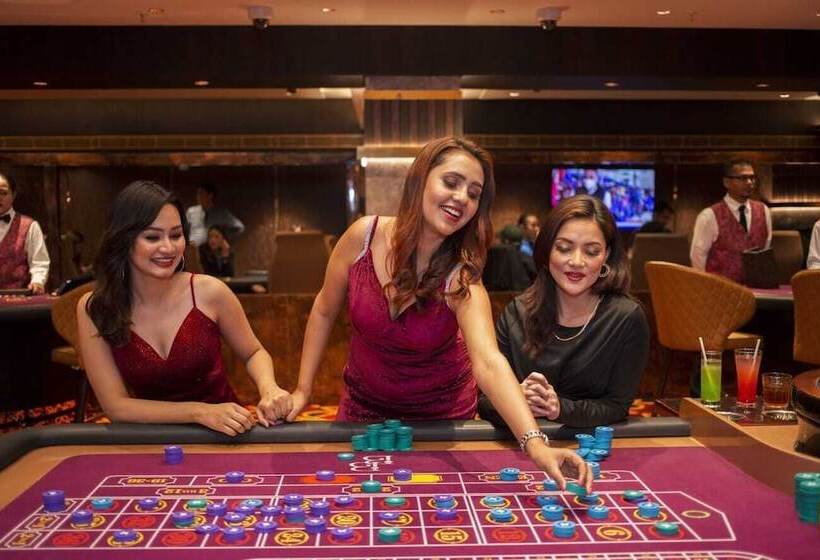 אתר נופש Sterling Gangtok Orange Village