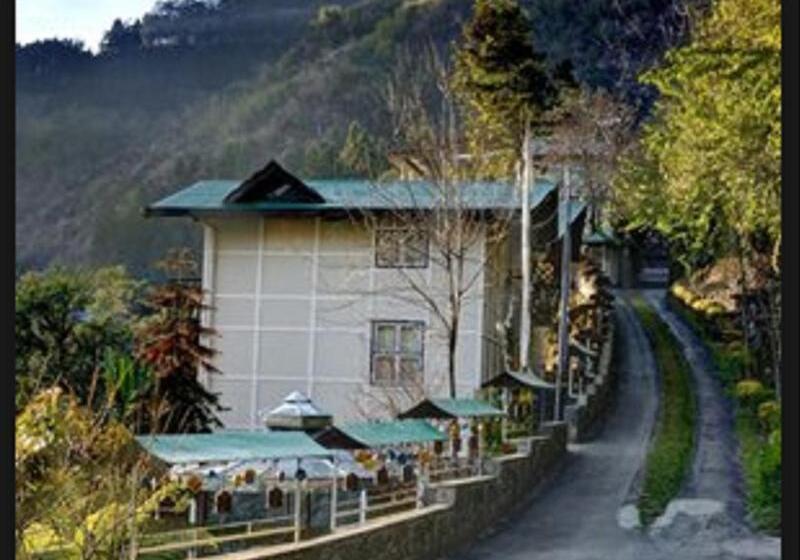 אתר נופש Sterling Gangtok Orange Village