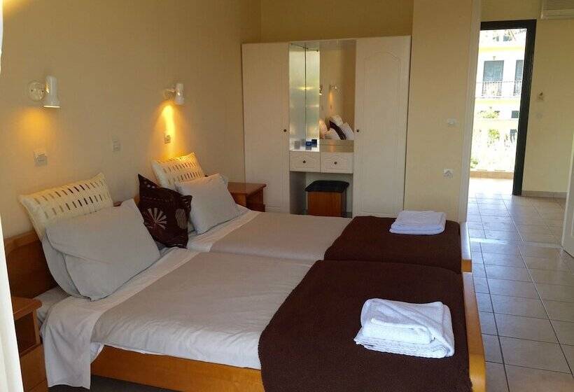 The Mayflower Studios & Apartments