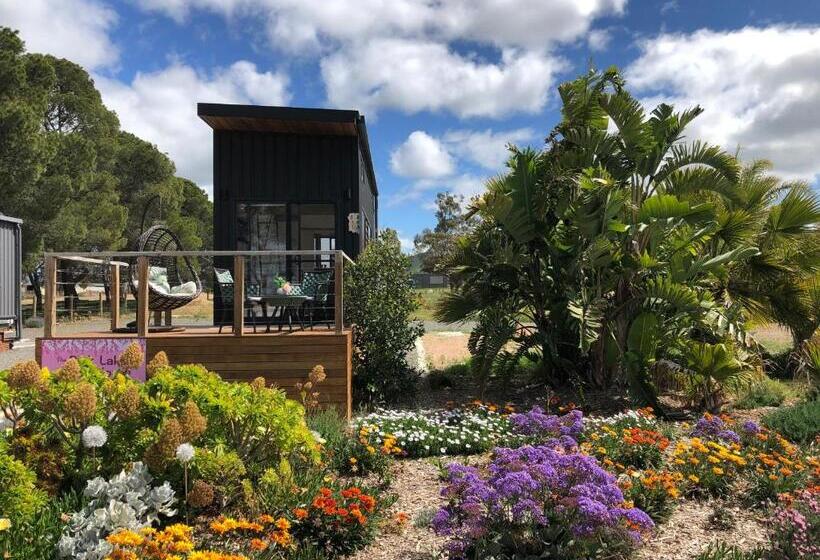 The Pink Lake Tiny House Sakura