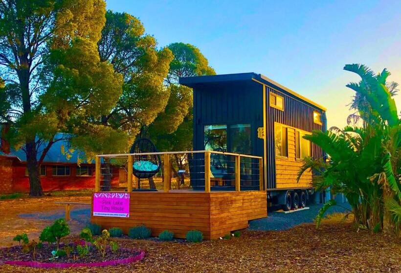 The Pink Lake Tiny House Sakura