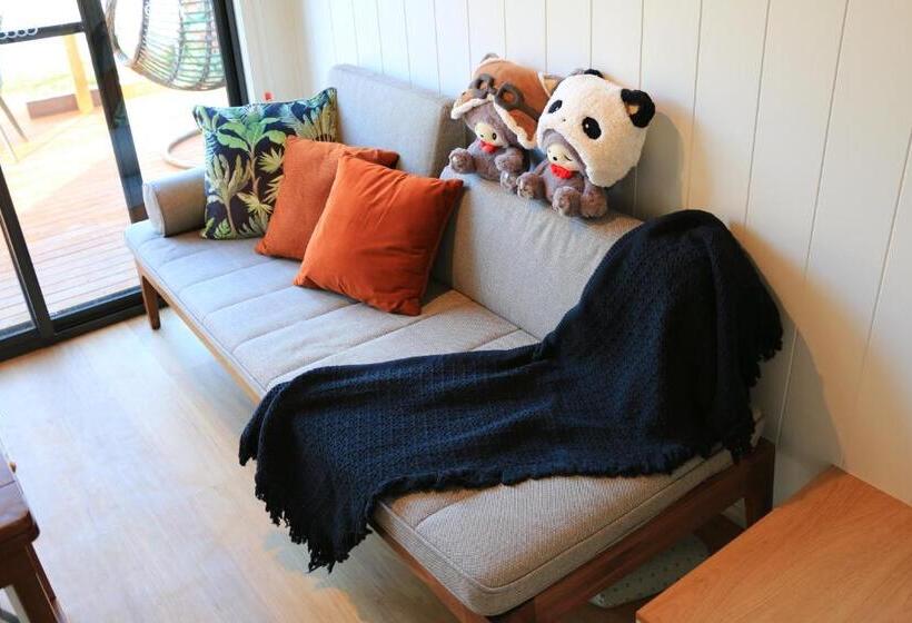 The Pink Lake Tiny House Sakura