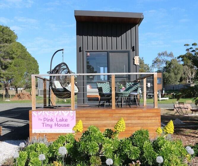 The Pink Lake Tiny House Sakura