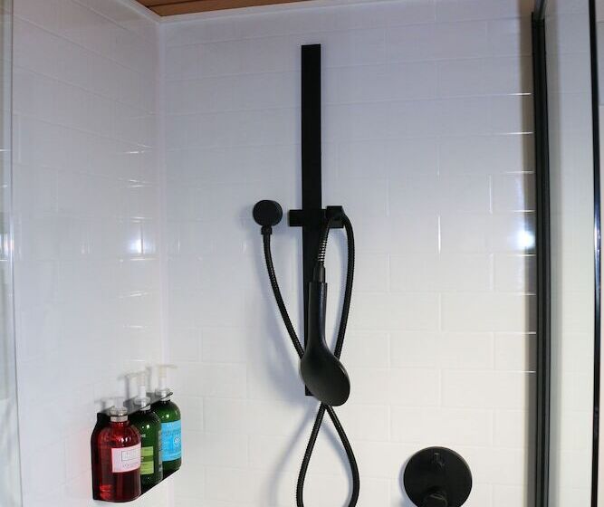 The Pink Lake Tiny House Sakura