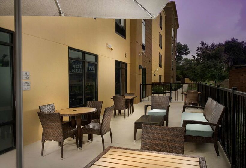 Hampton Inn & Suites San Antonio Northwest/medical Center