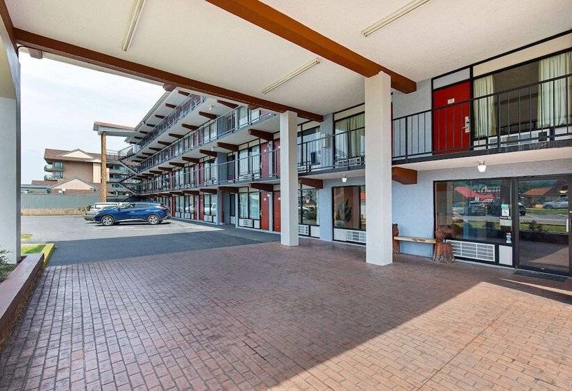 酒店 Americana Inn A Travelodge By Wyndham