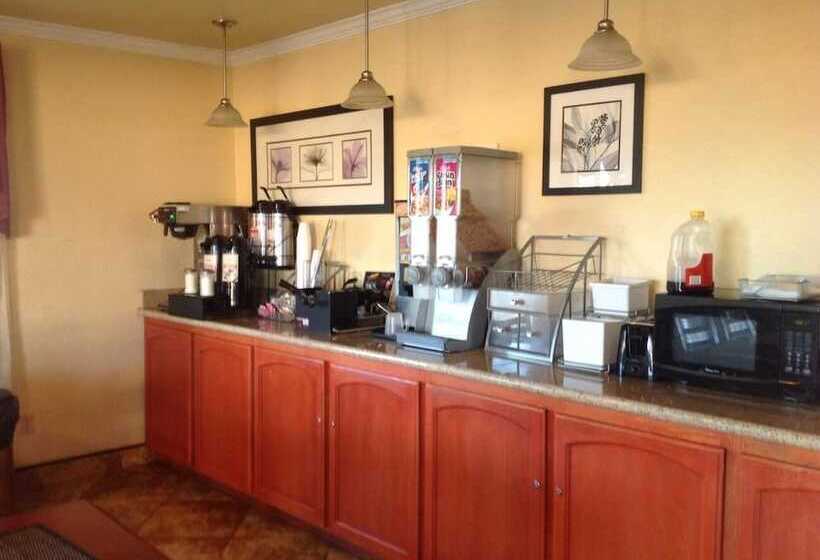 בית מלון כפרי Americas Best Value Inn Hanford