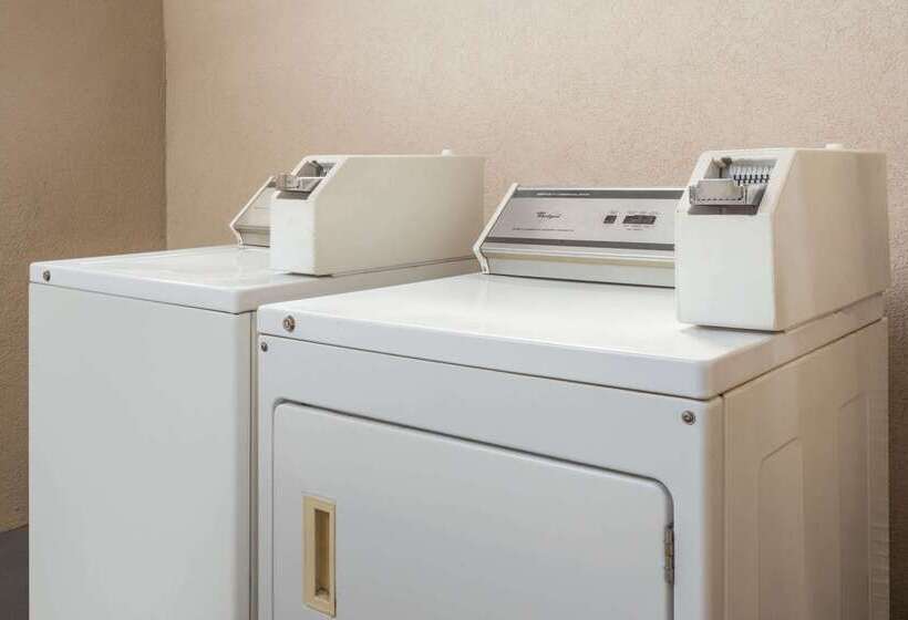 ホテル Baymont By Wyndham Mobile/tillmans Corner