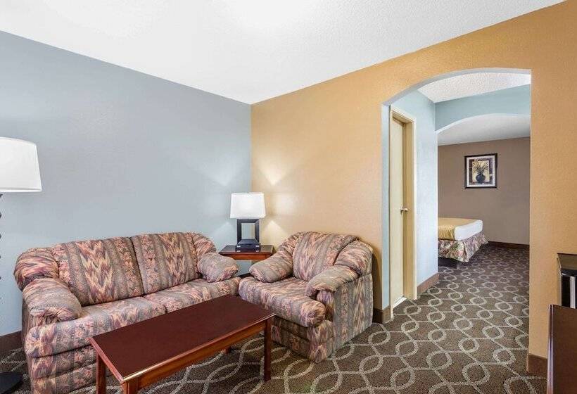 هتل Baymont By Wyndham Mobile/tillmans Corner