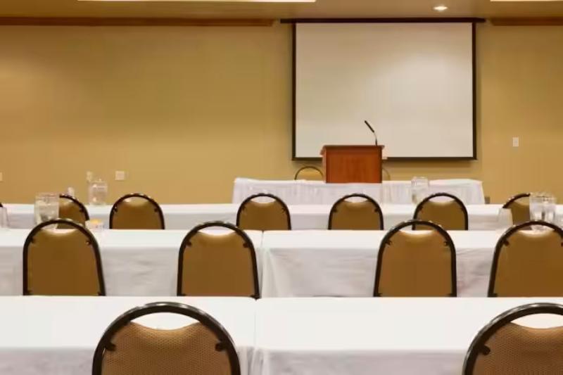 فندق Baymont Inn & Suites By Wyndham Sturgis