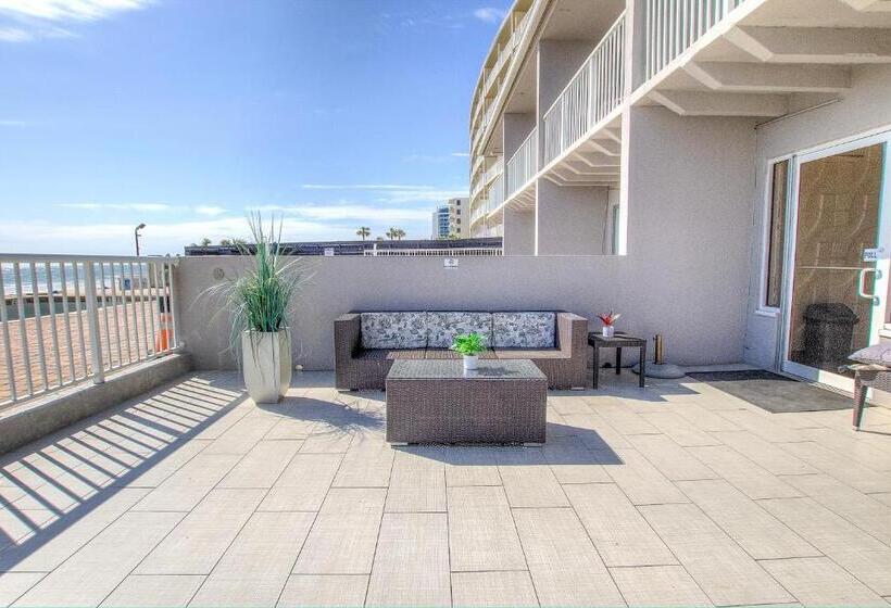 호텔 Beach House Inn