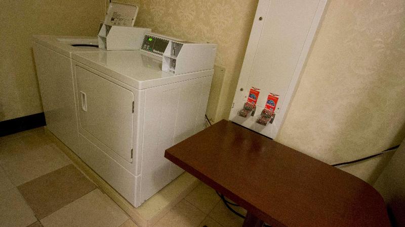 호텔 Comfort Inn & Suites