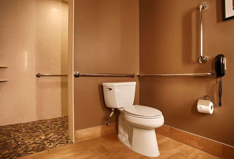 בית מלון כפרי Best Western Premier Ivy Inn & Suites