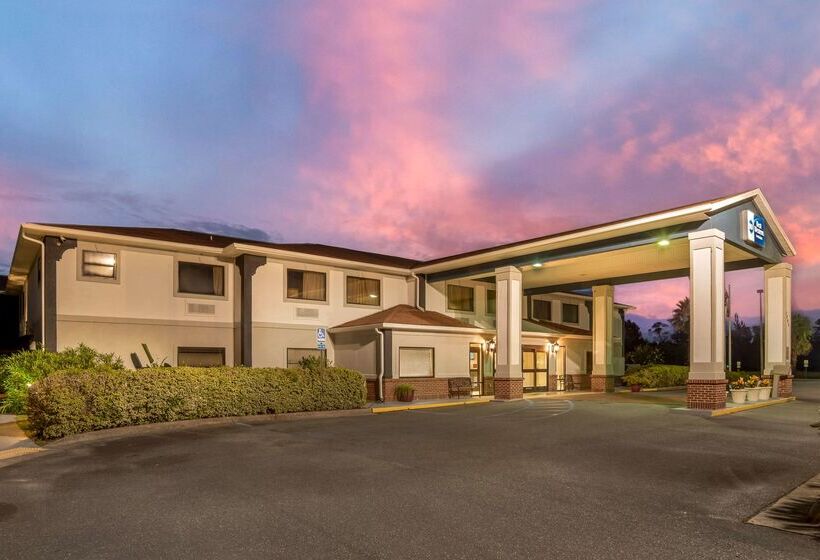 בית מלון כפרי Best Western Wakulla Inn & Suites