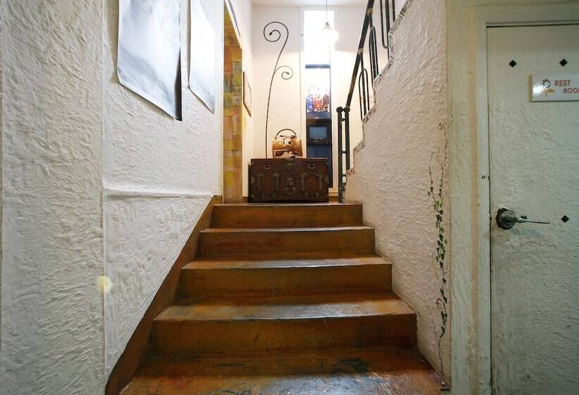 Отель Biz Jongno Insadong