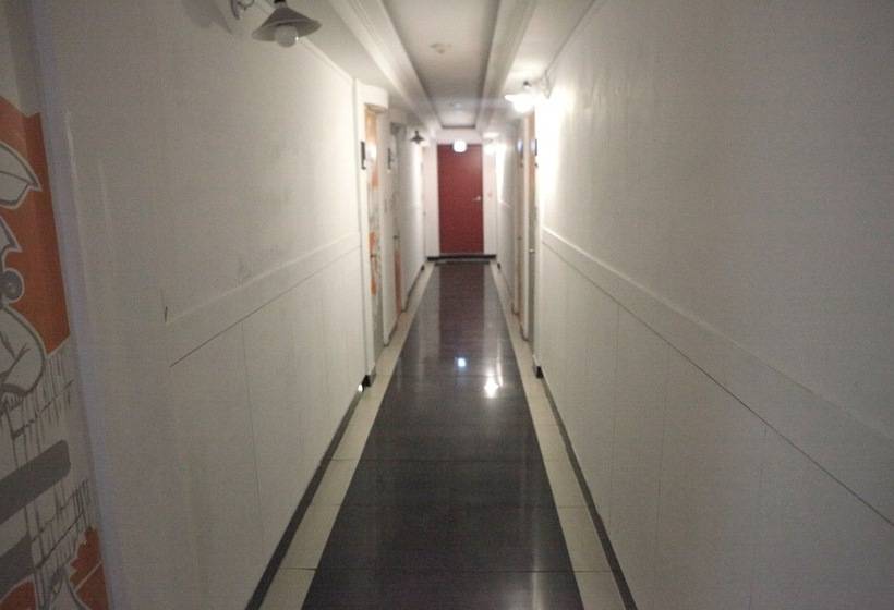 Отель Biz Jongno Insadong