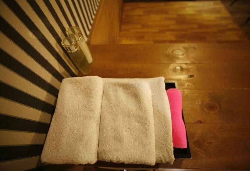 Отель Biz Jongno Insadong