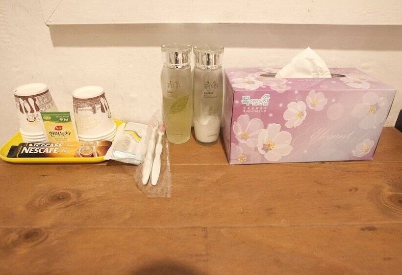 Отель Biz Jongno Insadong