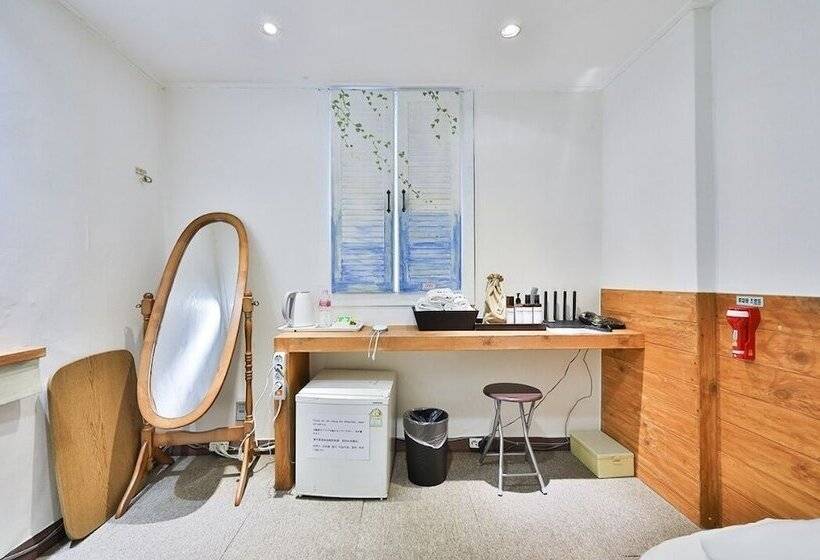 Отель Biz Jongno Insadong