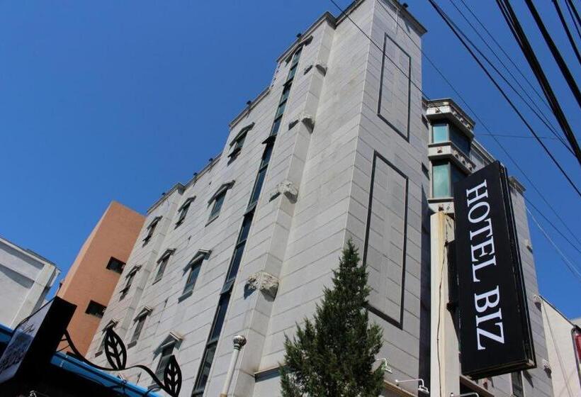 Отель Biz Jongno Insadong